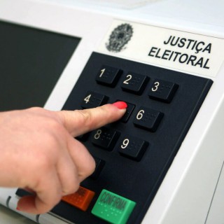 ELEIÇÕES MUNICIPAIS 2024: Utilização indevida de IA pode levar à cassação; candidatos devem ficar atentos às novas regras